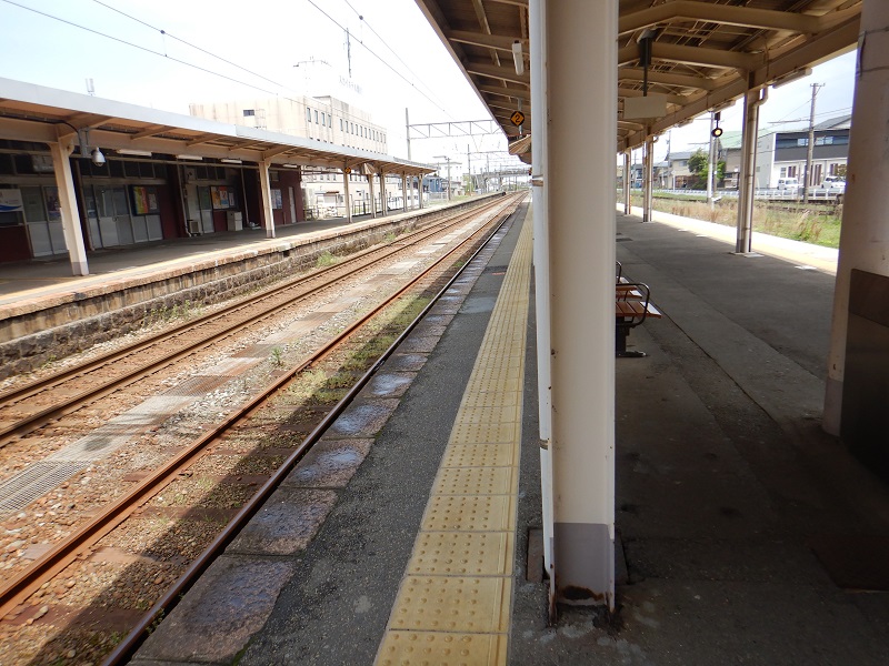 あいの風とやま鉄道 滑川駅